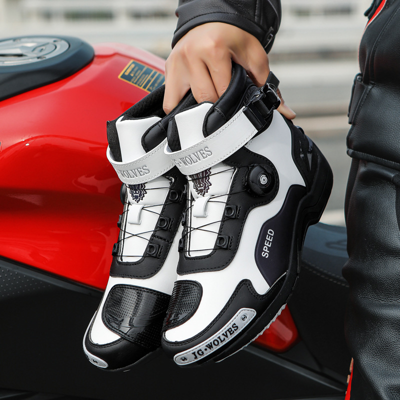 Nuove Scarpe da Ciclismo Quatt - Cycling Commute Shoes recensione e prezzo