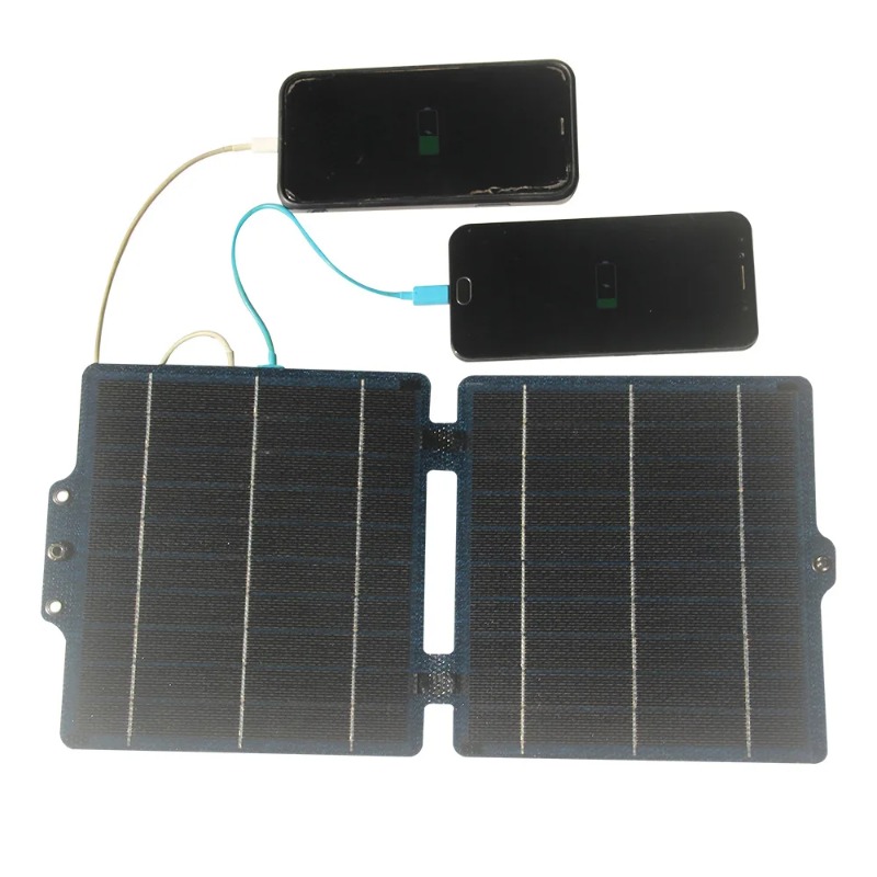 Caricatore solare pieghevole d - Usb Charger Dynamo recensione e prezzo